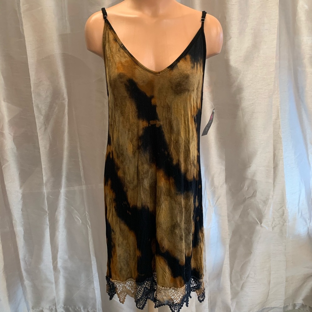 NWT Audrey 3+1 Grunge Tie Dye Dress